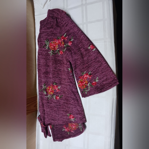 Fig and Flower Embroidered Cardigan/Size 1X maroon,floral,bell sleeve. - Picture 2 of 12